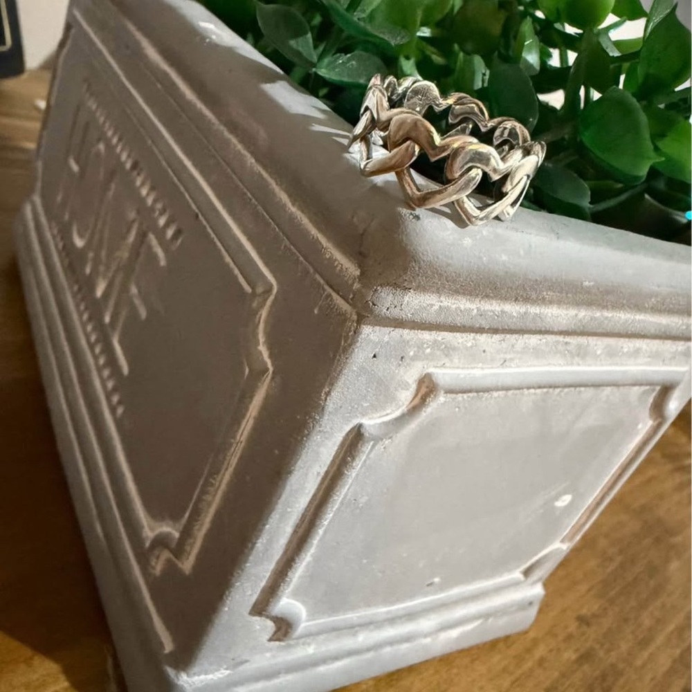 James Avery Chain of Hearts Ring